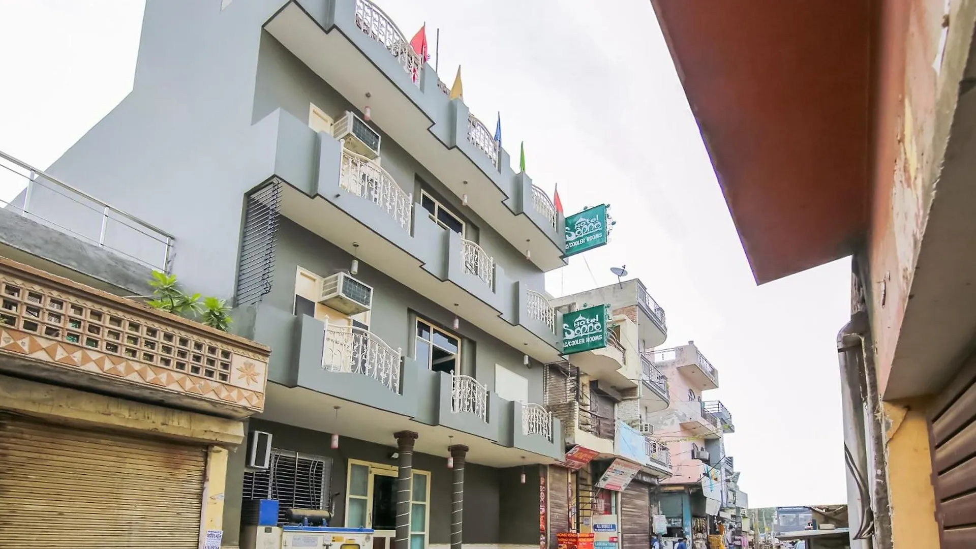 Hotel Sapna Gurgaon