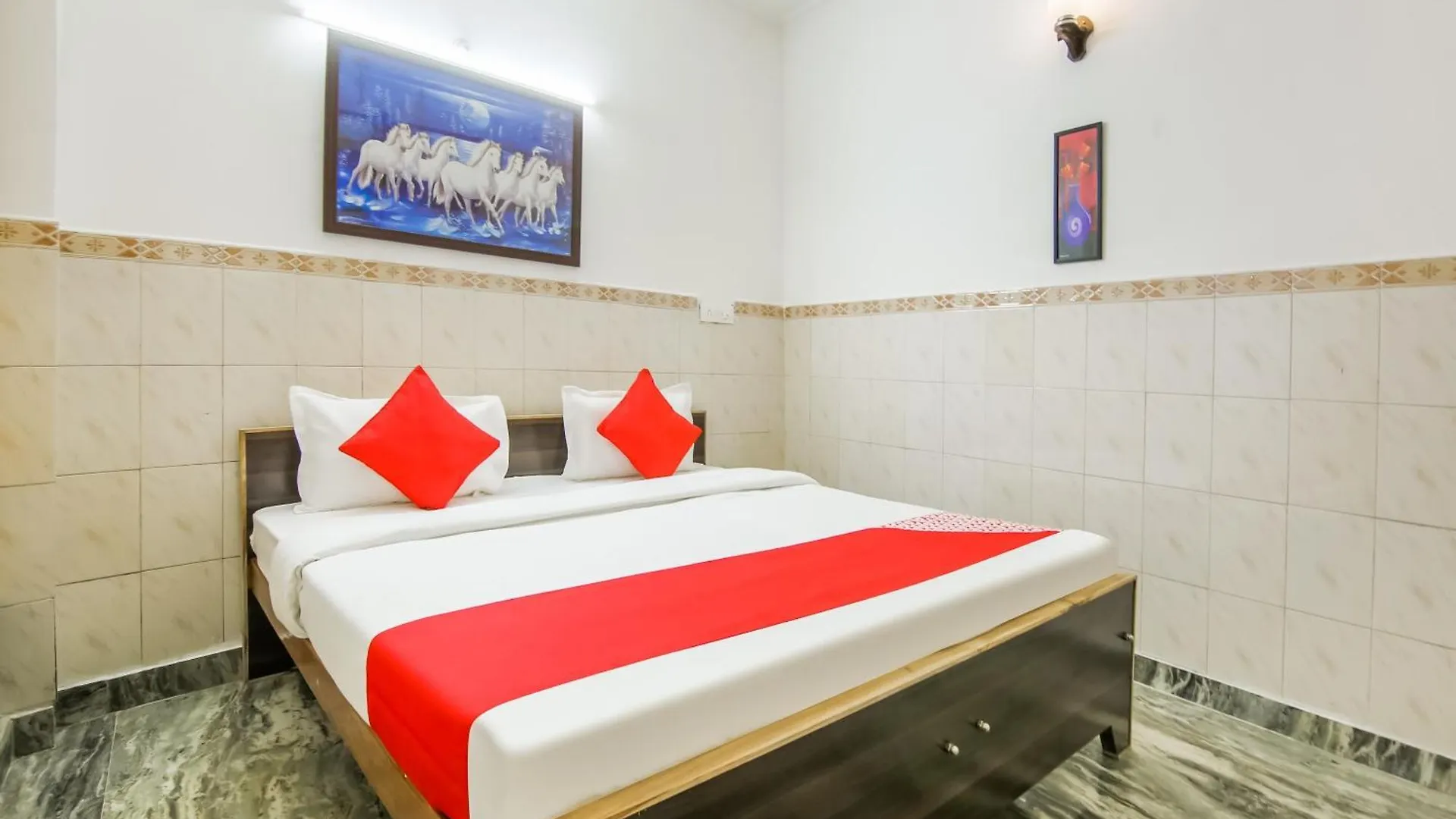 Hotel Sapna Gurgaon